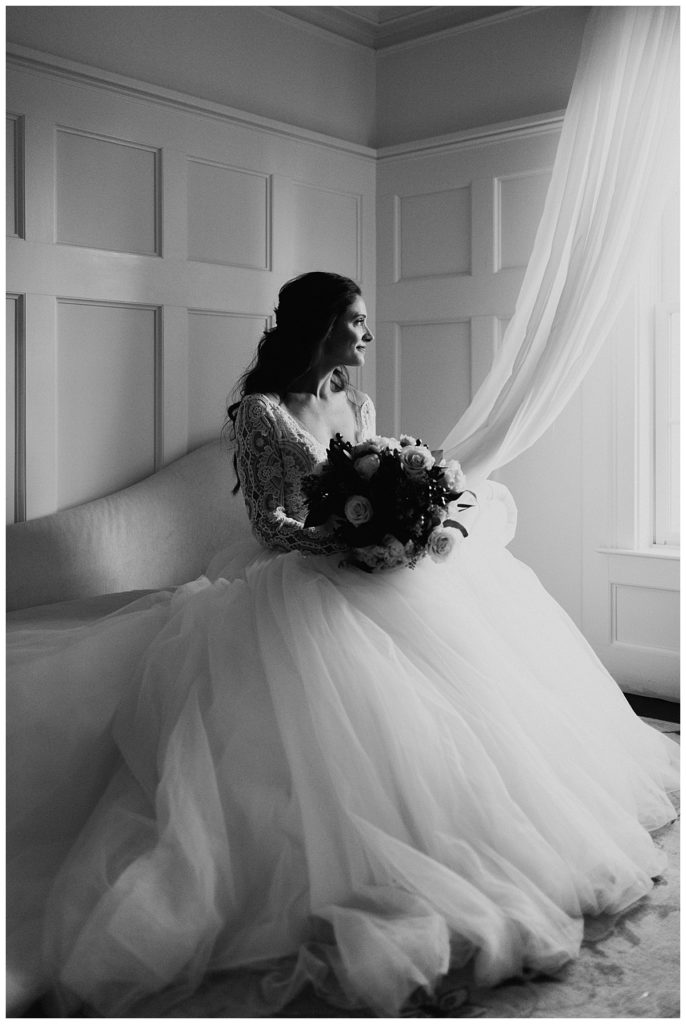Bridal portrait black and white